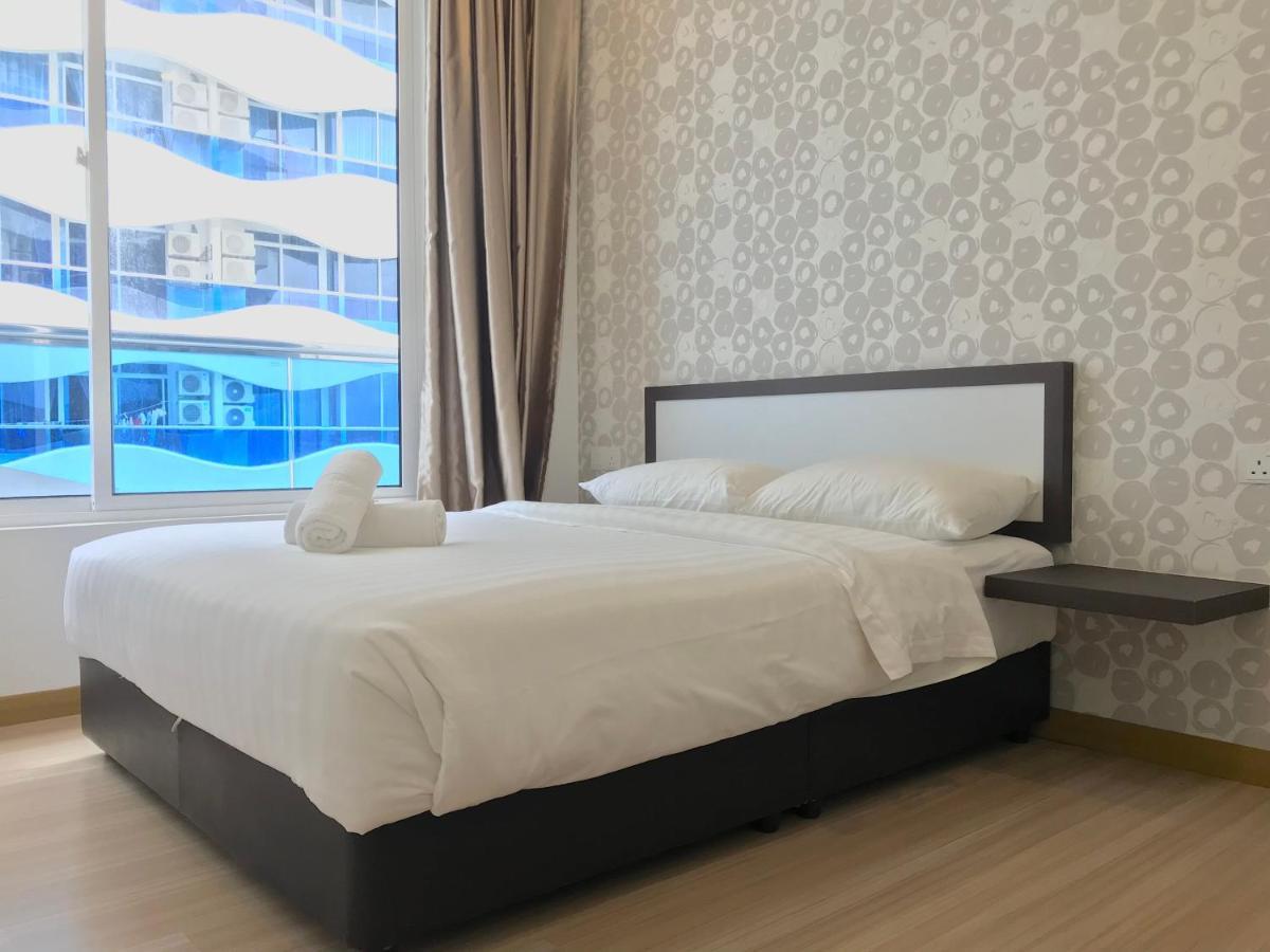 The Wave Suites Melaka Exterior photo